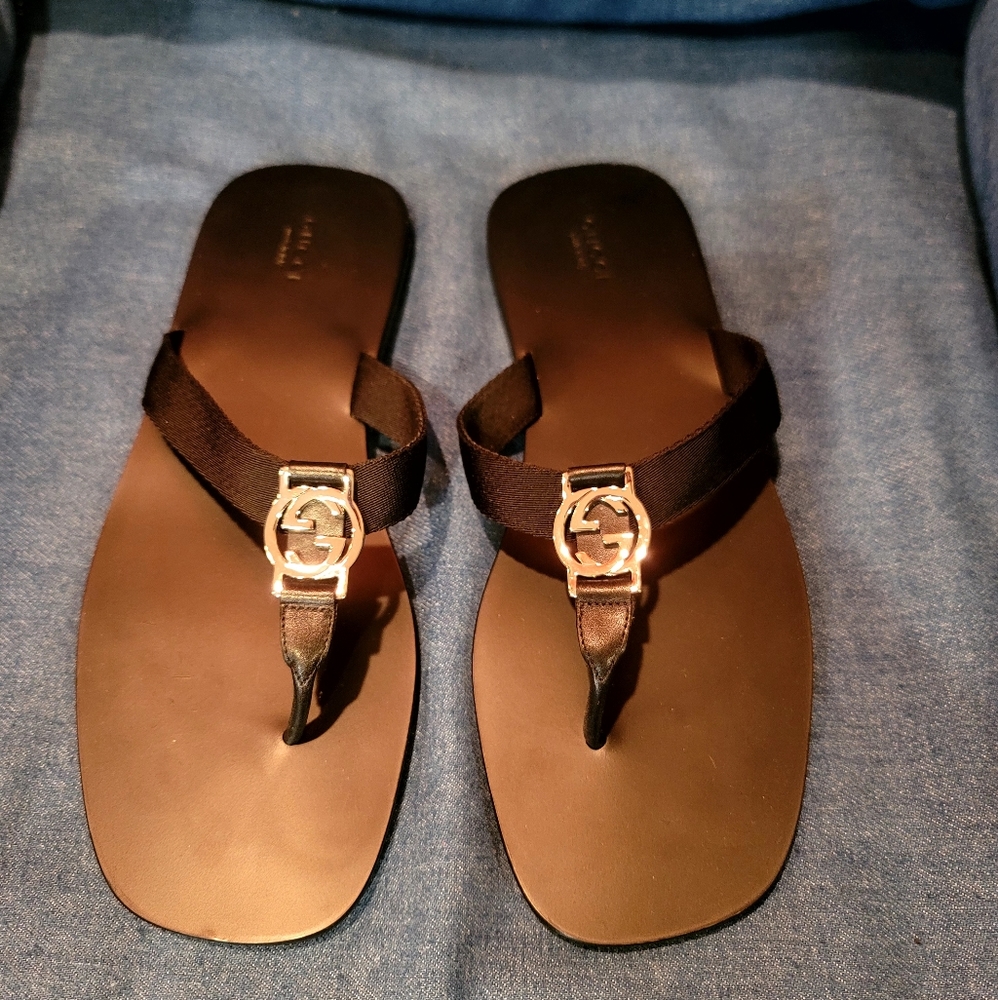 Womens Gucci sandals